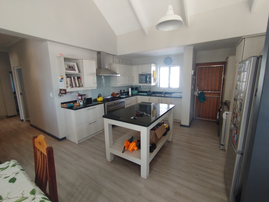 3 Bedroom Property for Sale in Bayview Western Cape